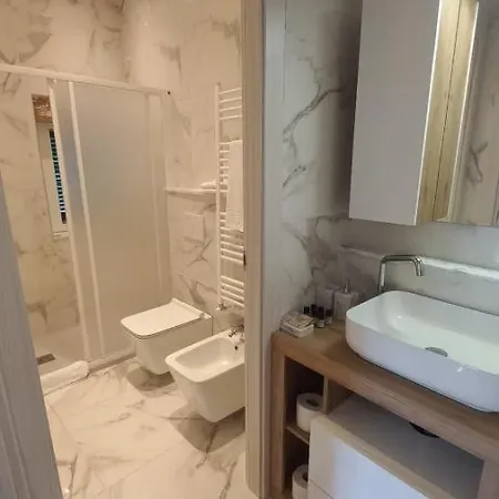 Apartment G&a - *